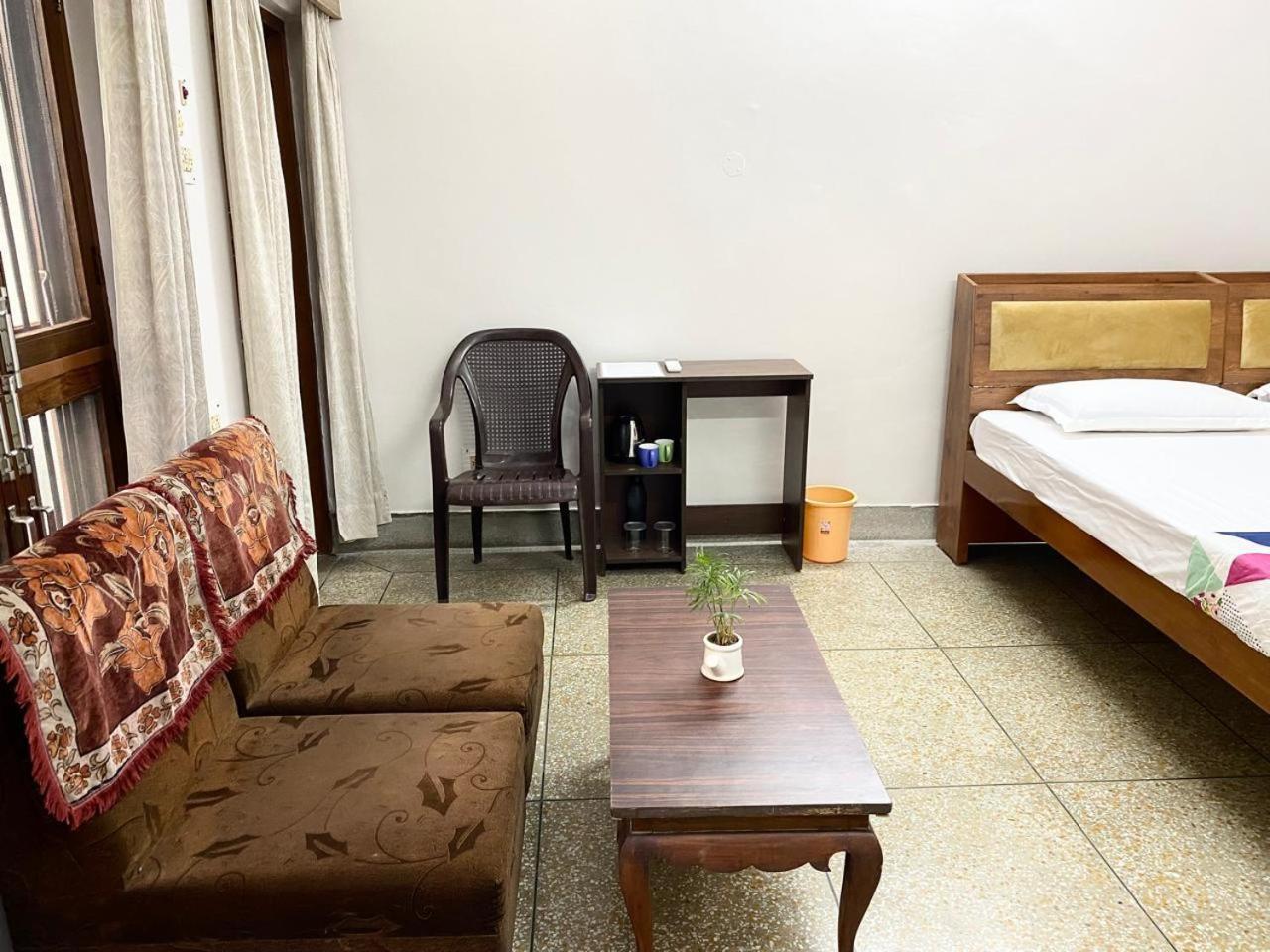 勒克瑙Garden View Residency住宿加早餐旅馆 外观 照片